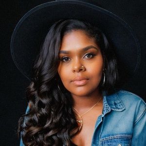 Meet your Posher, Erica